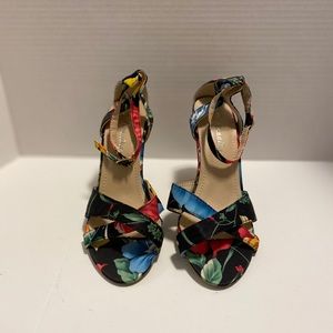 NWT Sandals  For Women New